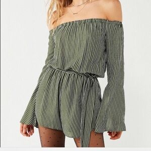 Silence+Noise UO- Olive & White Striped Long Sleeve Shorts Romper Size S